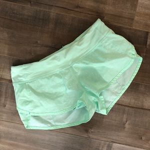 Lululemon Speed Up 2.5” shorts
